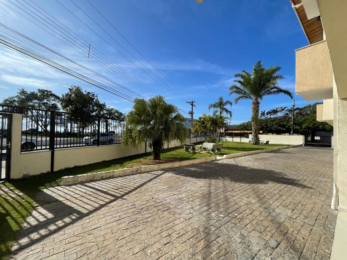 Apartamento Ubatuba, Itagua, Bem Localizado, Duas Vagas De Garagem Eksteriør billede